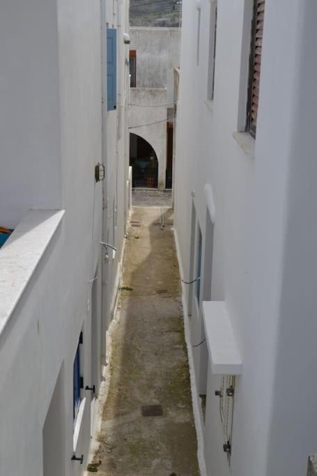 Blue House Villa Koronos Exterior photo