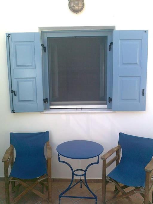 Blue House Villa Koronos Exterior photo